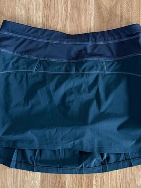 EUC Women’s Athleta Warrior Pleated Skort - Tennis/Pickle Ball - Gray - Size XS